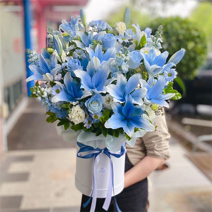 Ice Blue Dream Hatbox Deluxe