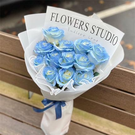 12 Ice Blue Roses