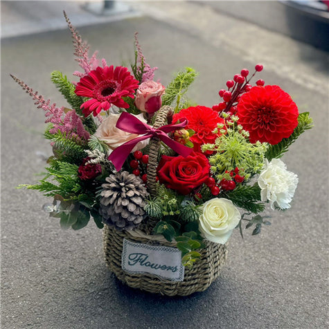 Flower Basket - Christmas Style
