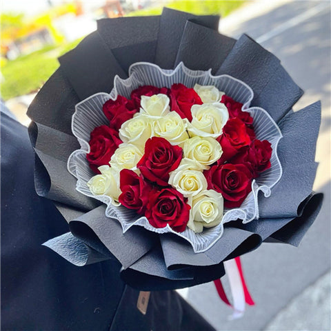21 Red & White Roses