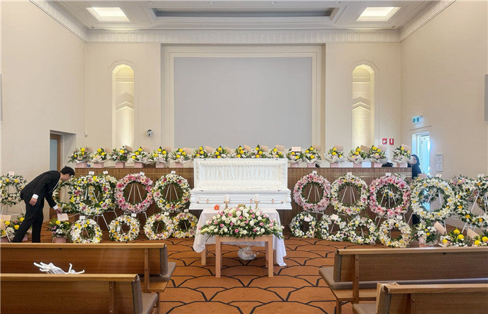 Funeral Wreath #13 White & Blue (Iris)丨Funeral Flowers delivery Melbourne