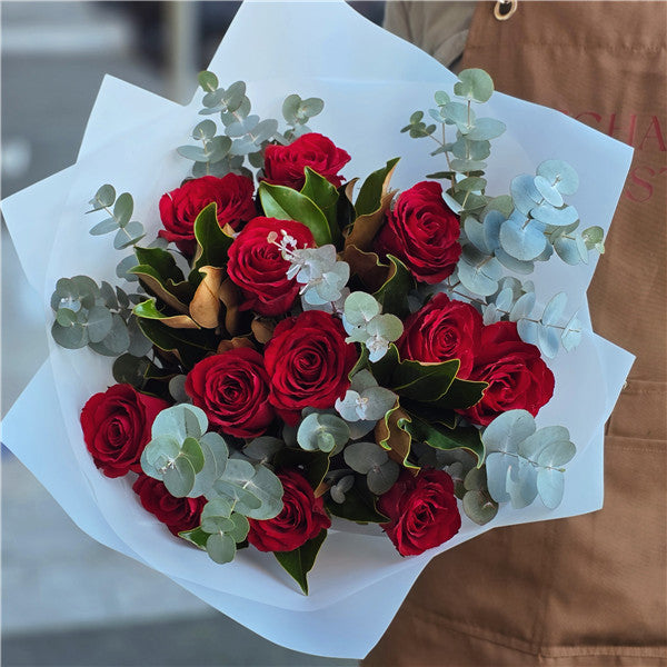 12 Roses Bouquet