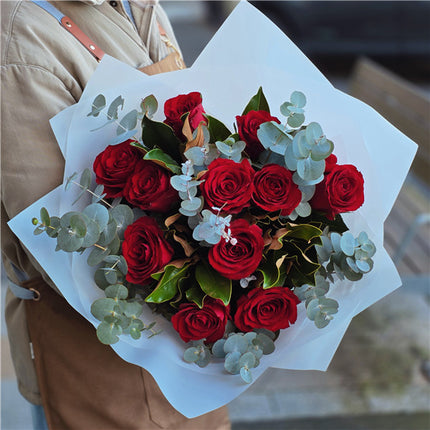 12 Roses Bouquet