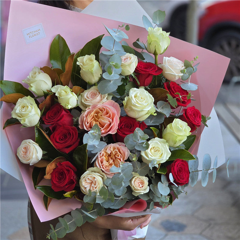 24 Mix Roses Bouquet