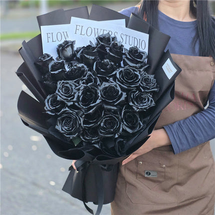 Long Black (24 Roses)