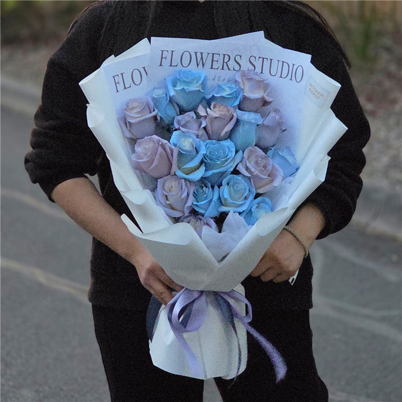 19 Ice Blue & Misty Purple Roses