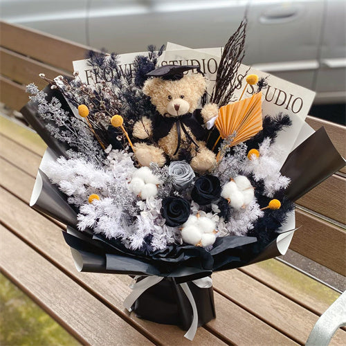 Graduation Flowers丨Black Preserved Everlasting Flowers & Graduation Teddy Bouquet
