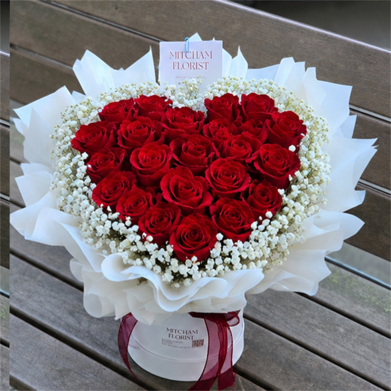 ❤Heart Shape Red Rose & Gyp Hatbox (Small)