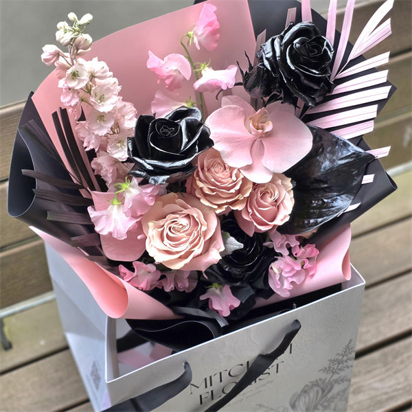 Black&Pink Fresh Floral Bouquet