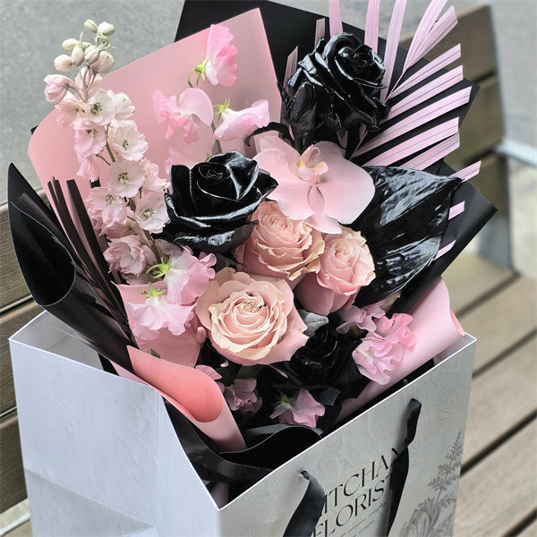 Black&Pink Fresh Floral Bouquet