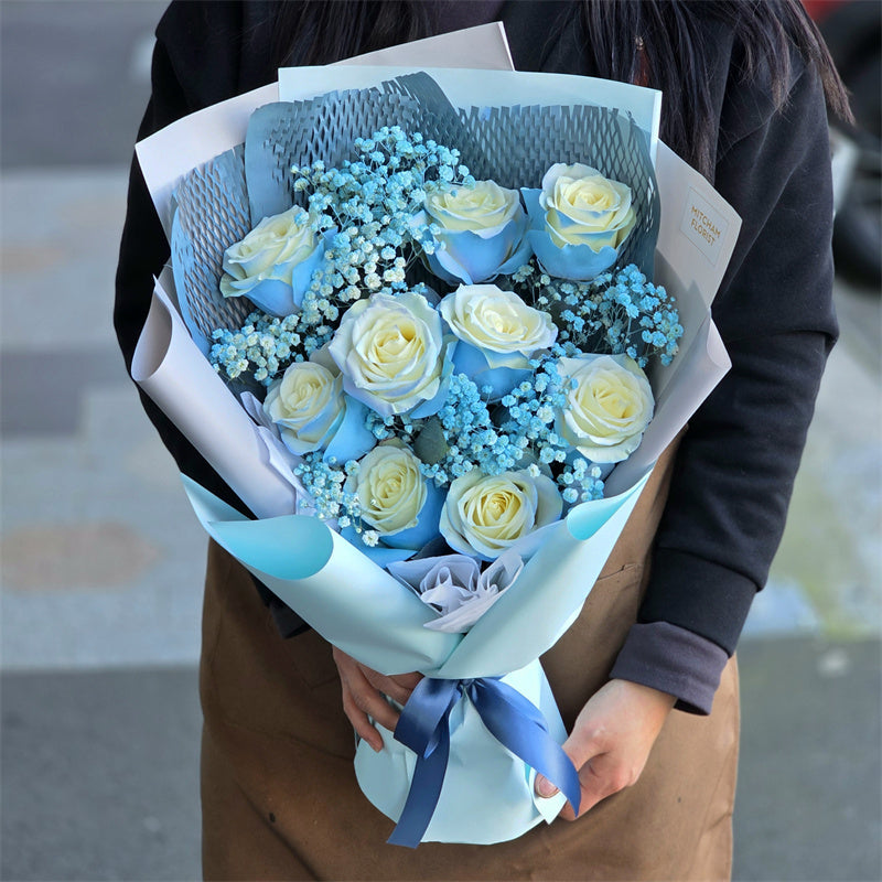 9 Ice Blue Roses & Gyp