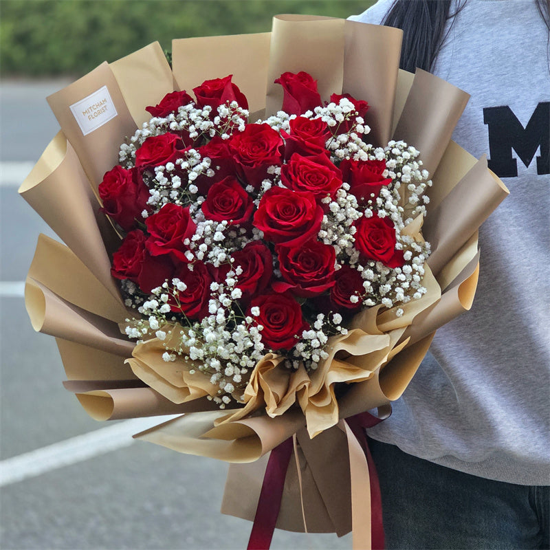 Classic Love (21 Red Roses)