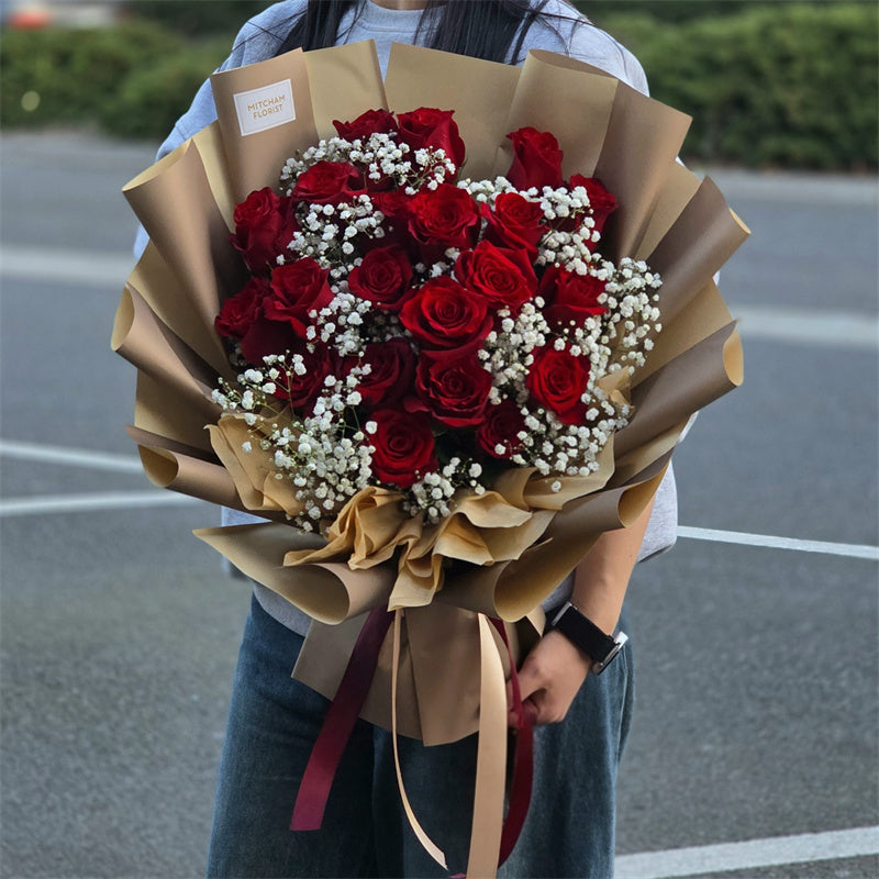 Classic Love (21 Red Roses)