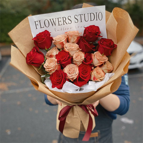 19 Cappucino & Red Roses