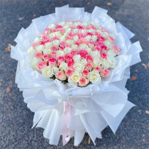 99 White & Pink Roses
