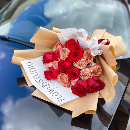 19 Cappucino & Red Roses