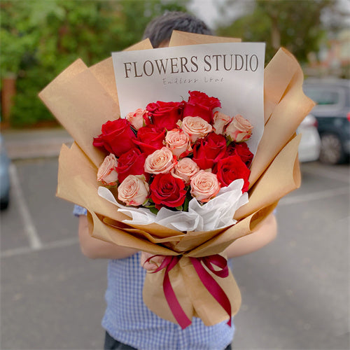 19 Cappucino & Red Roses