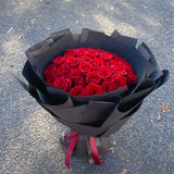 33 Red Roses (Black Style)