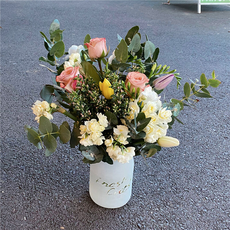 Same Day flower delivery accross Melbourne with Mitcham Centra Florist