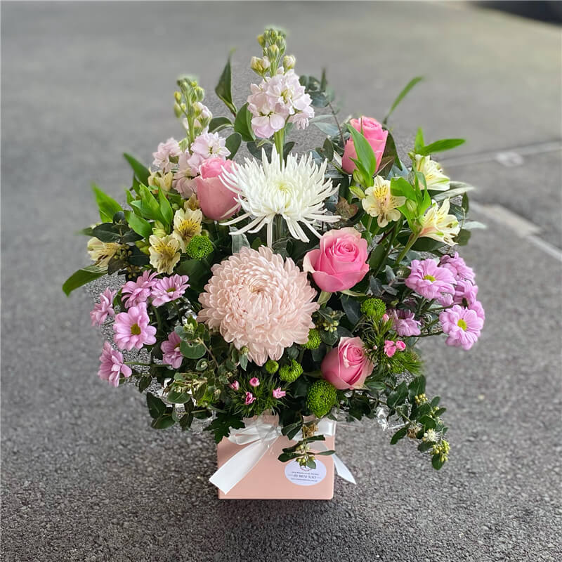 Same Day flower delivery accross Melbourne with Mitcham Centra Florist